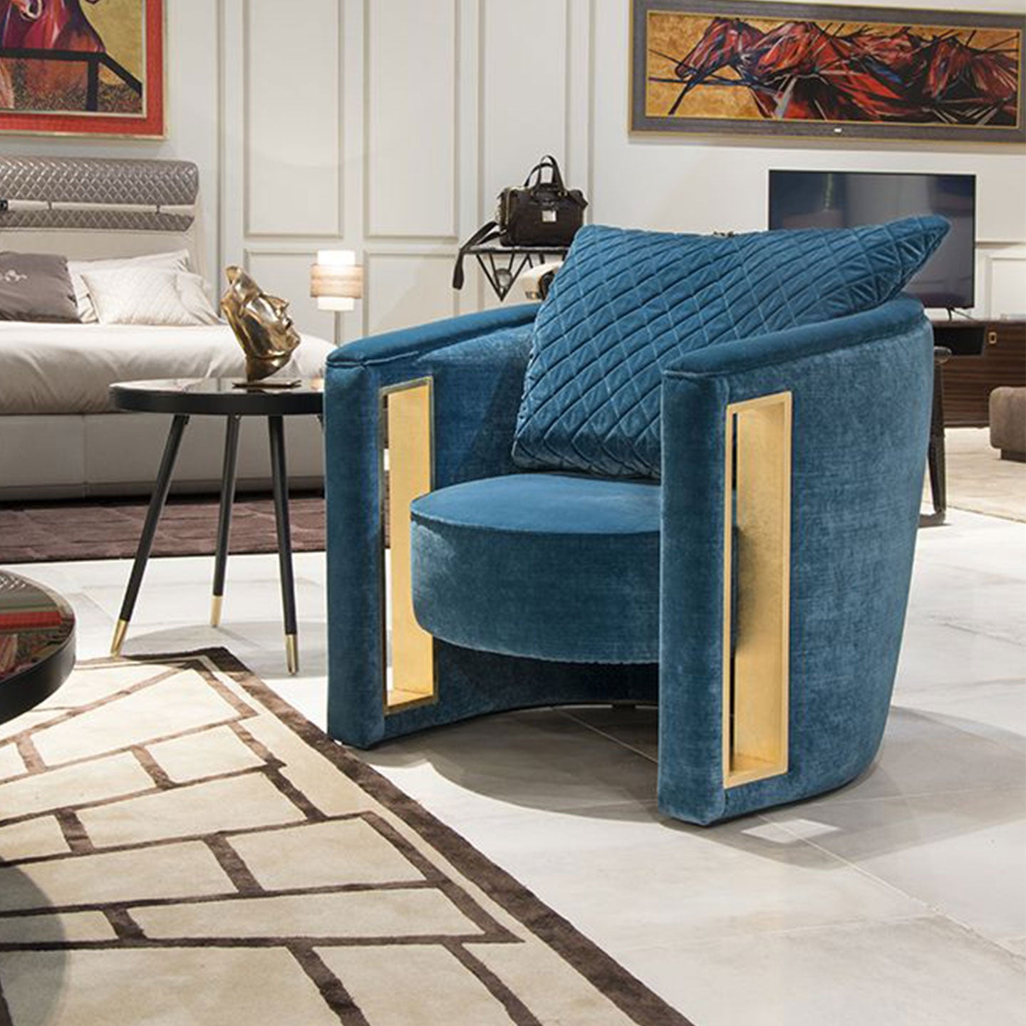 Velvet Armchair (Customizable Colors)