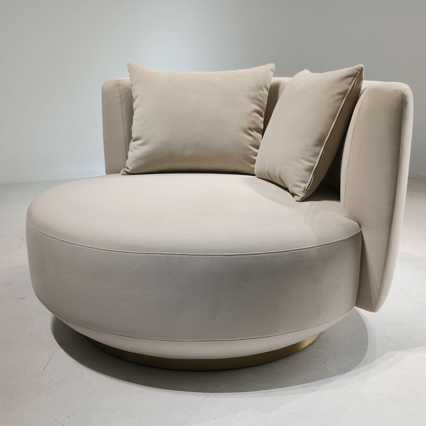 Living room swivel armchair, bedroom chaise lounge
