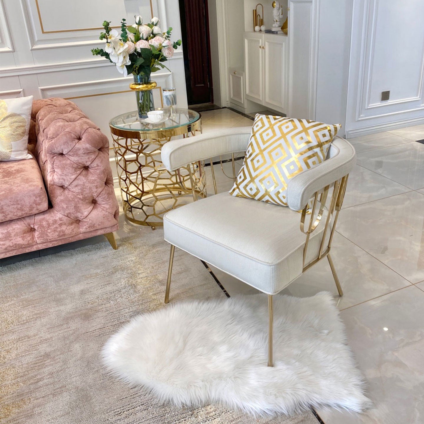 Living Room Accent Chair / Bedroom Vanity Chair