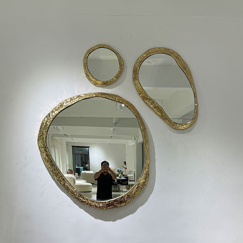 Wall mirror
