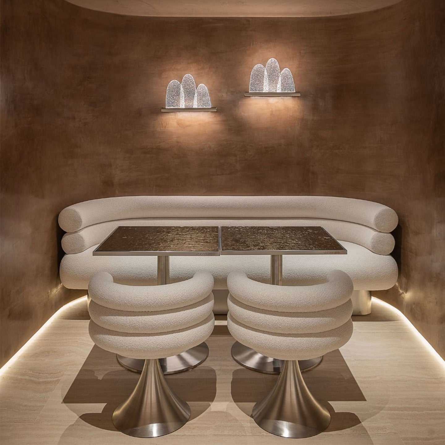 bar stools with swivel and height adjustment