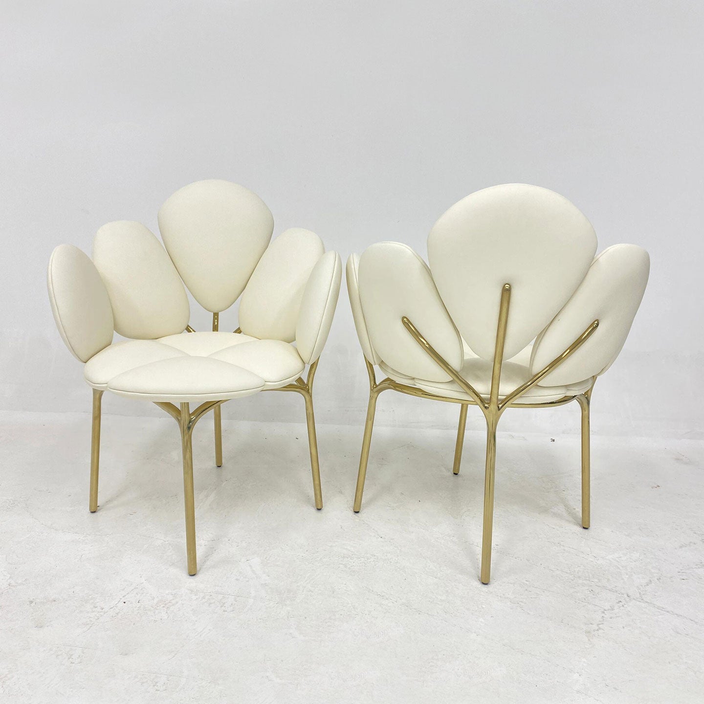 Petal Armchair | Luxury Artistic Cloud Dining Chair | Petal Backrest Designer Single Chair