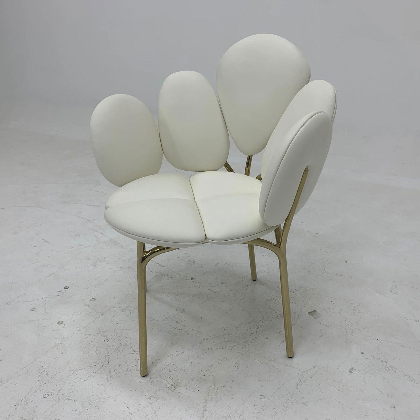 Petal Armchair | Luxury Artistic Cloud Dining Chair | Petal Backrest Designer Single Chair