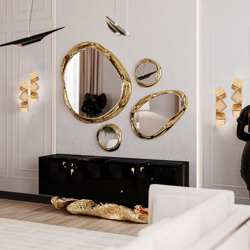 three different-size mirrors