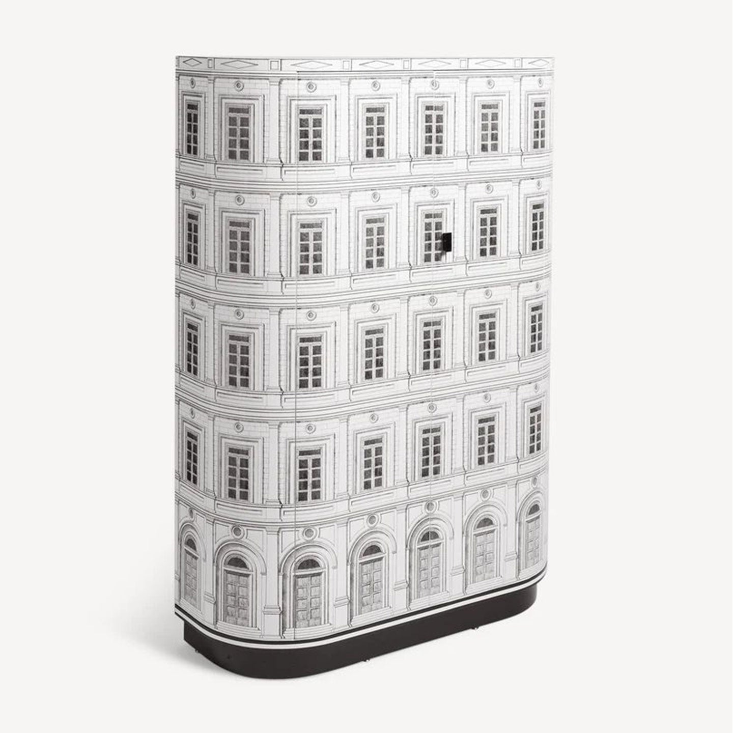 Curved cabinet